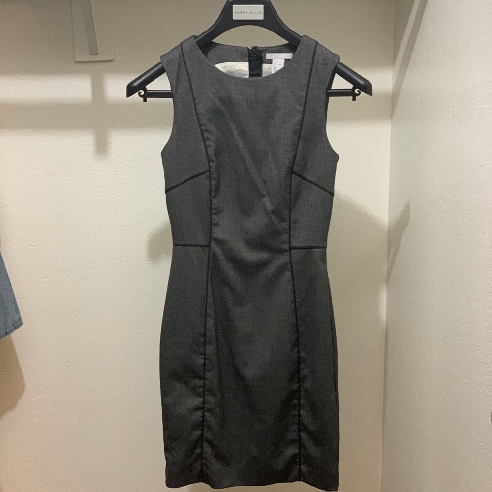H&M Size 4 office dress!